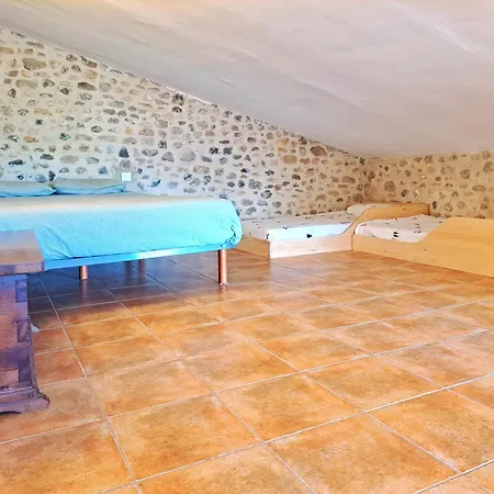 Masia Rustica Con Piscina En Сasa de vacaciones Torroella de Fluvià