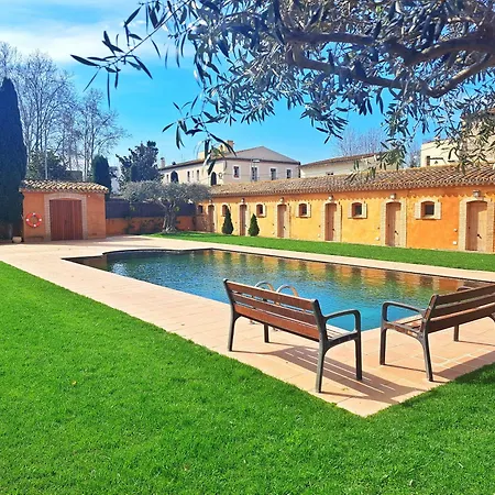 Masia Rustica Con Piscina En *