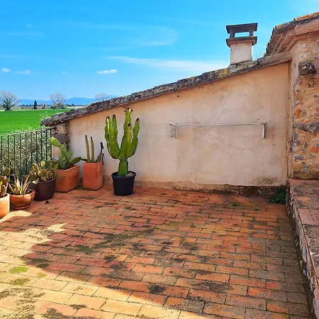 Holiday home Masia Rustica Con Piscina En *